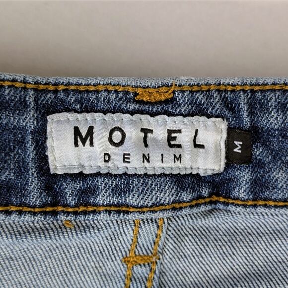 Motel Denim Jeans M Blue Split Hem Straight Leg Medium Wash Stretch Zipper Fly - Picture 2 of 11